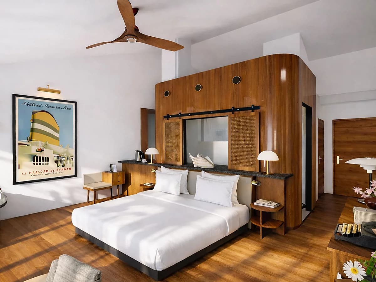 Classic Room – Pine Forest Side