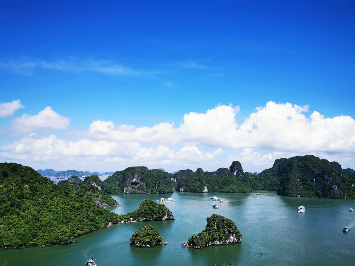 Ha Long Bay