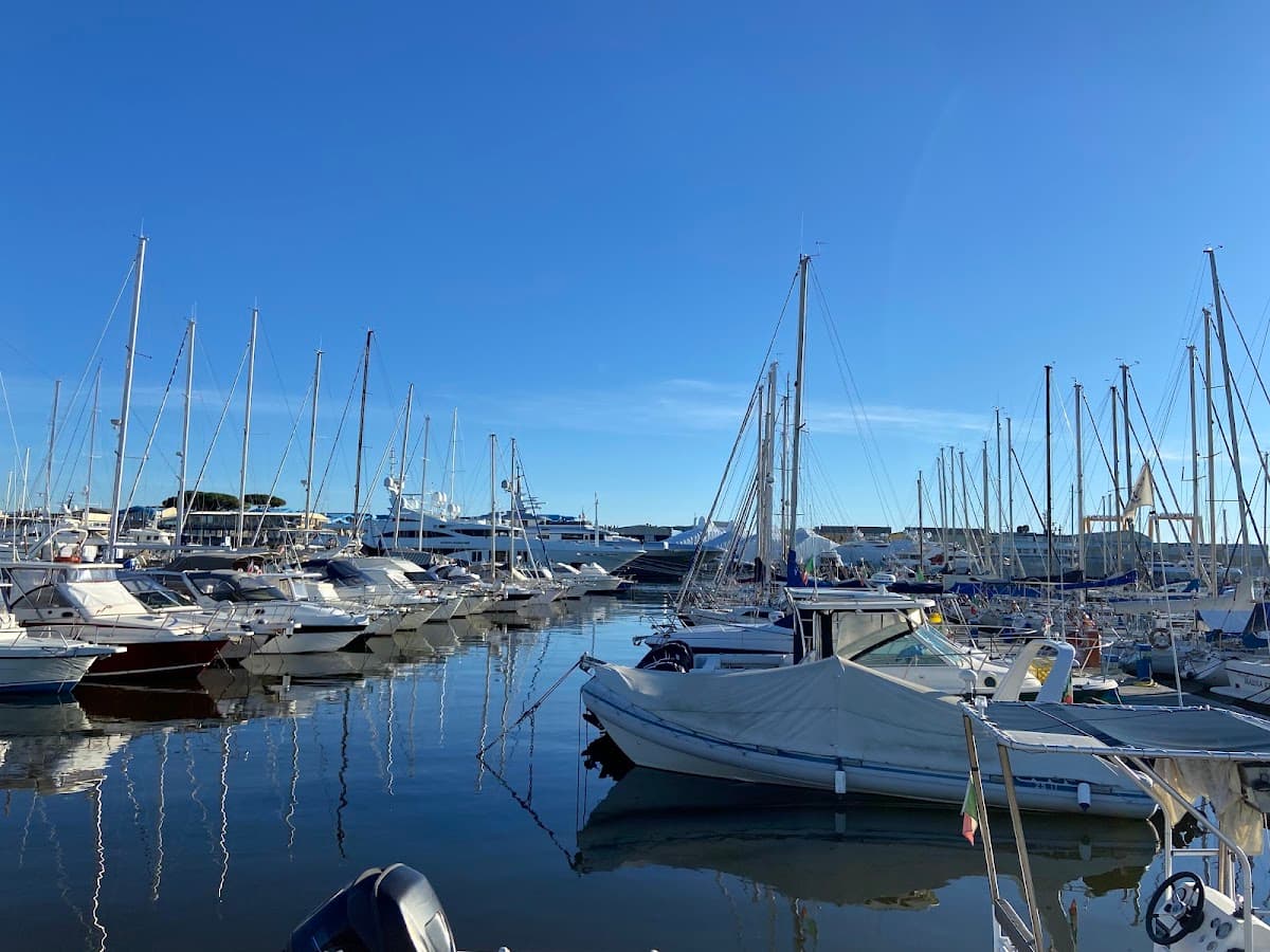 Porto di Viareggio (Harbor & Darsena)