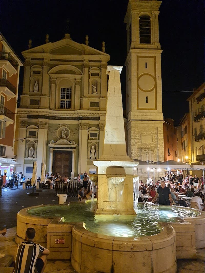Salade Niçoise at Vieux Nice Market