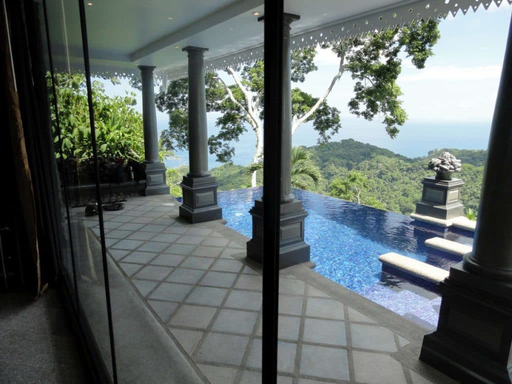 Honeymoon Suite
