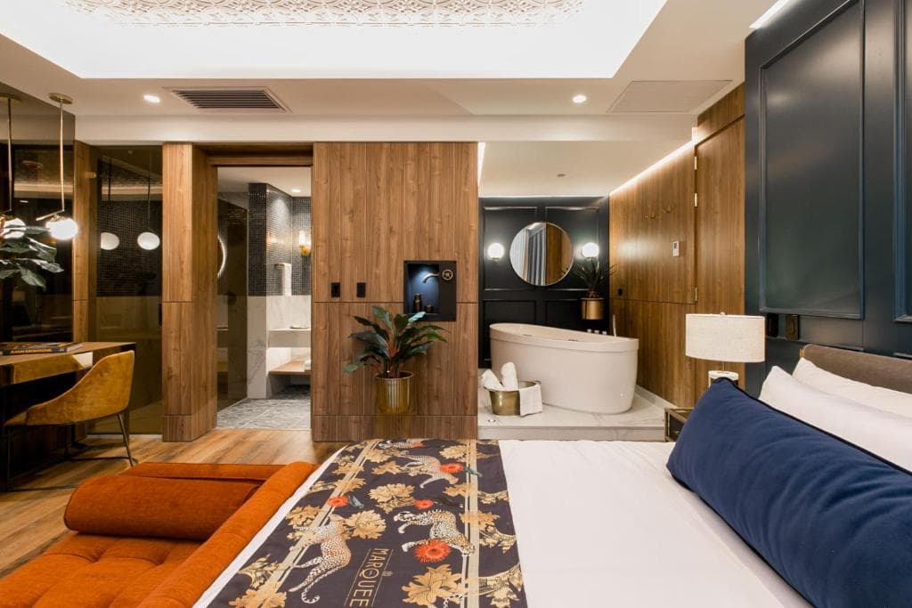 Luxury Penthouse — 2 Bedroom (PH2)