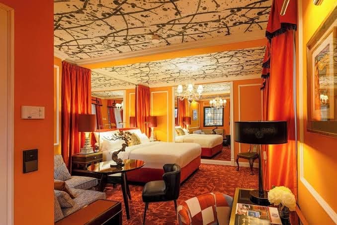 Signature Suite "Emerald Canopy"