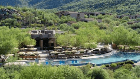 Guest Room – King, Resort or Mountain View