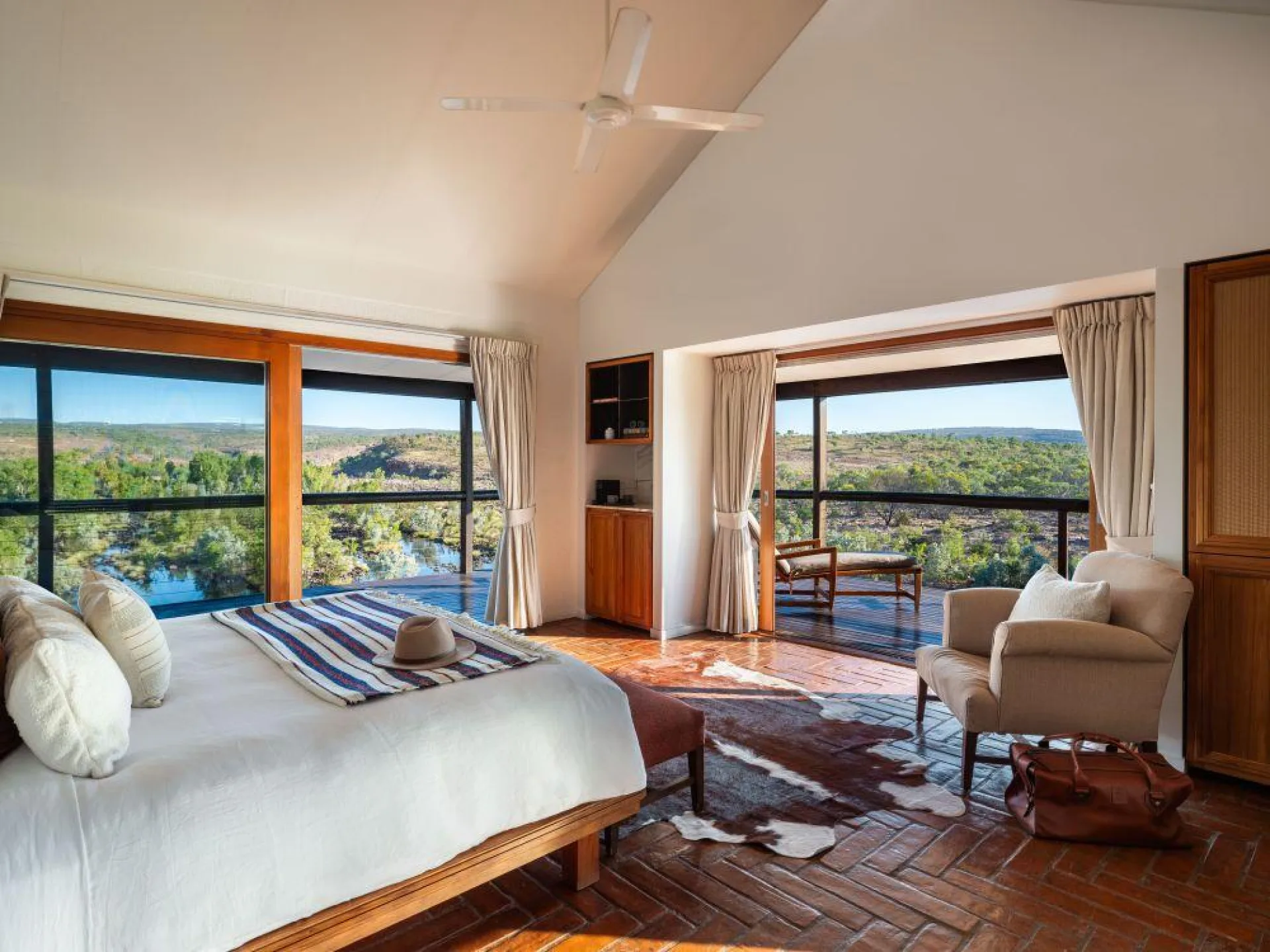 Gorgeview Rooms