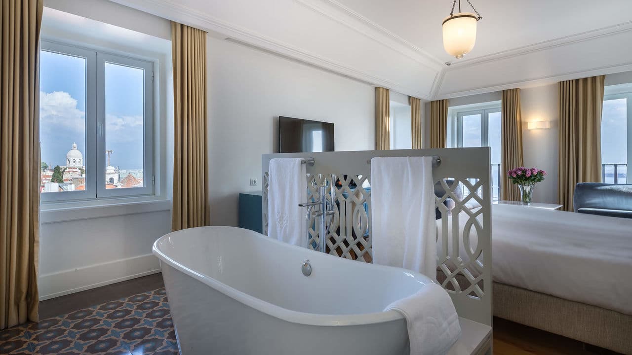 Junior Suite with River View
