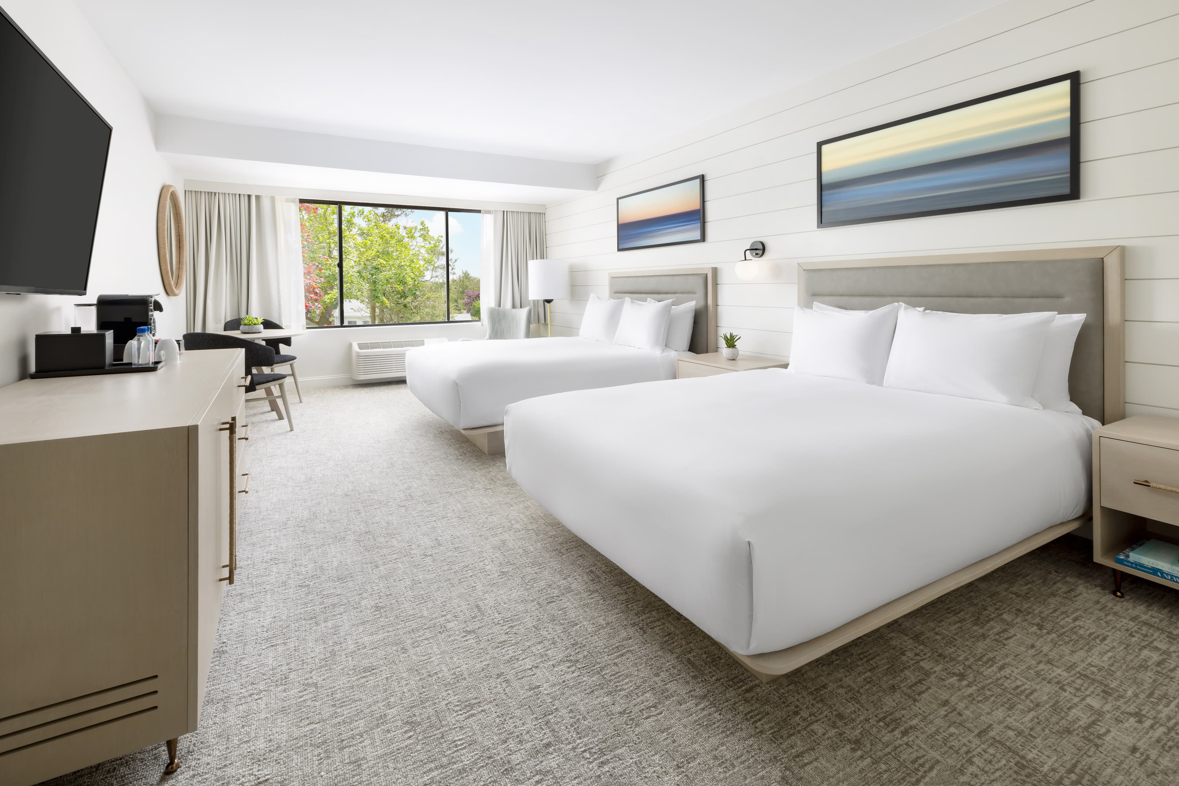 1 King Bed Deluxe