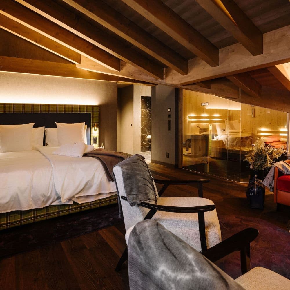 Essential Room