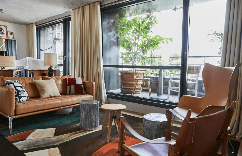 Connecting Rooms with Terrace