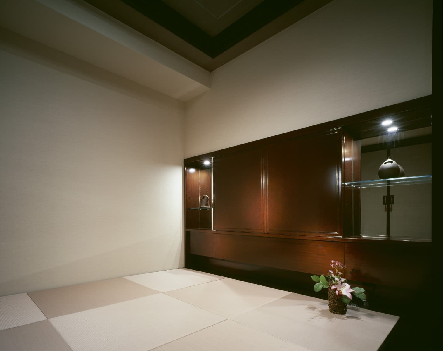 Luxurious Deluxe Twin (with Tatami)