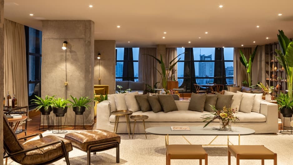 Deluxe Family Room