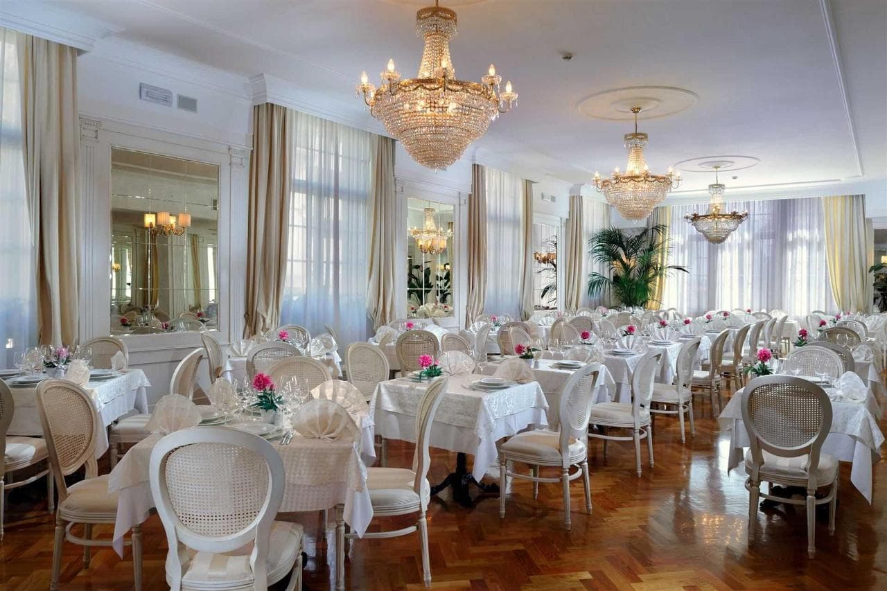 Deluxe Suite Dependance – Adults Only