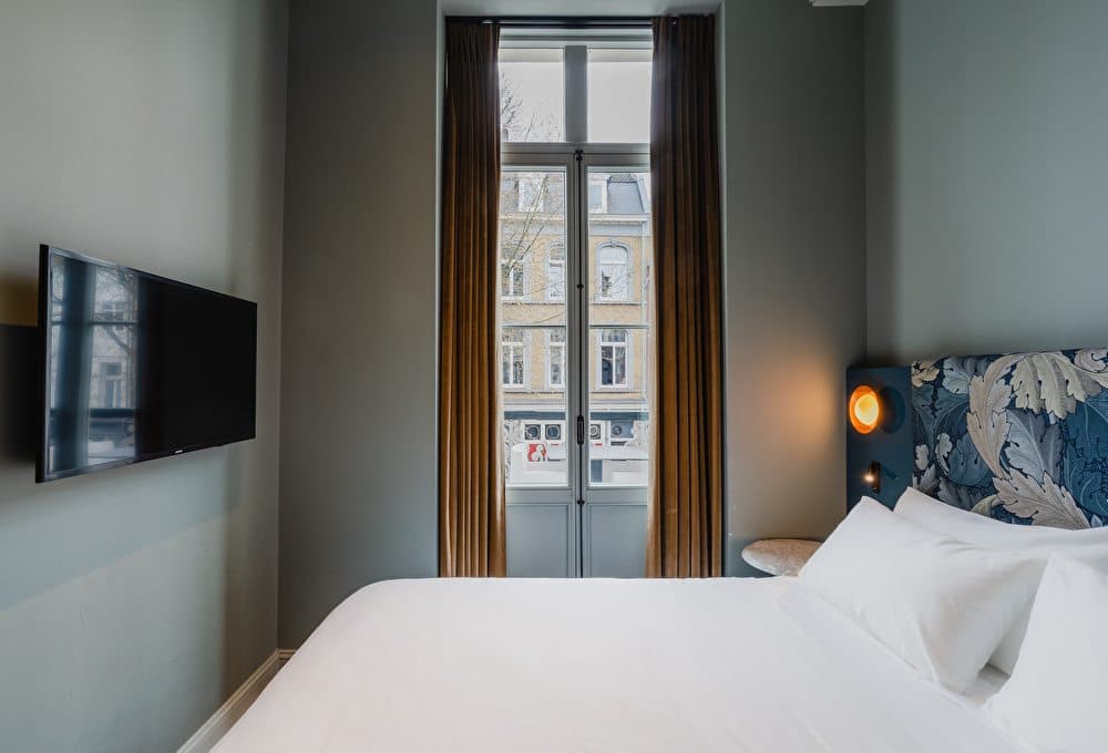 Quad Room