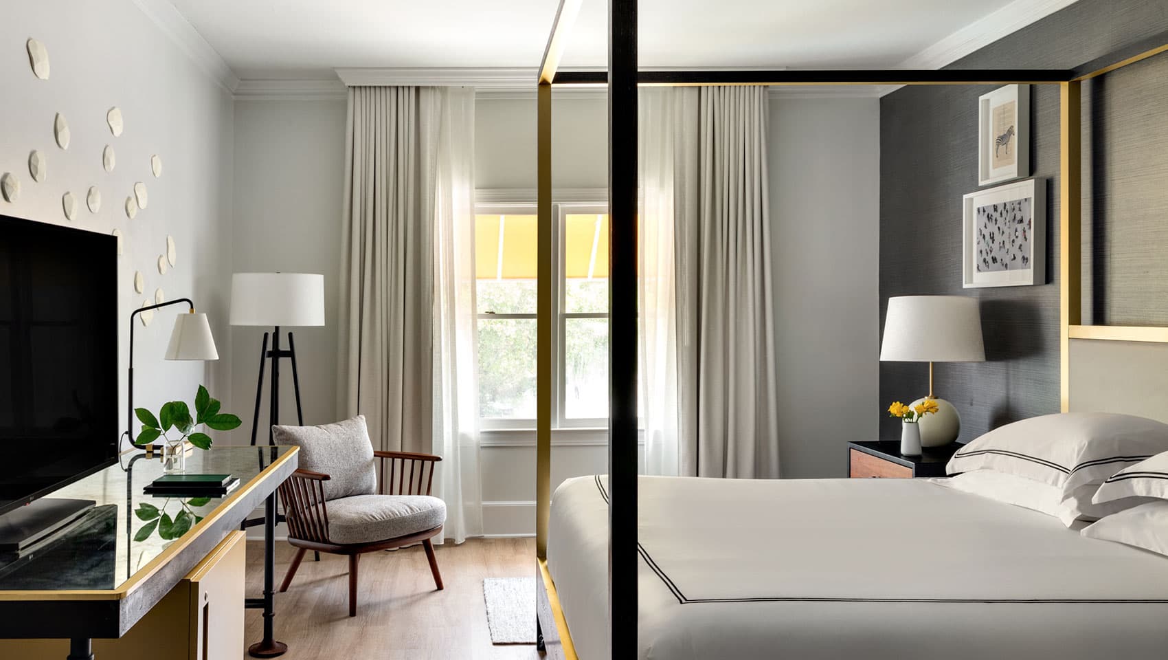 Essential Room