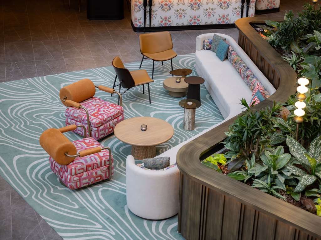 Swiss Advantage Room