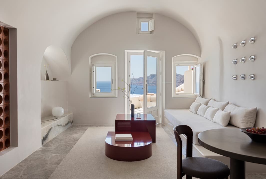 Canaves Oia Suites