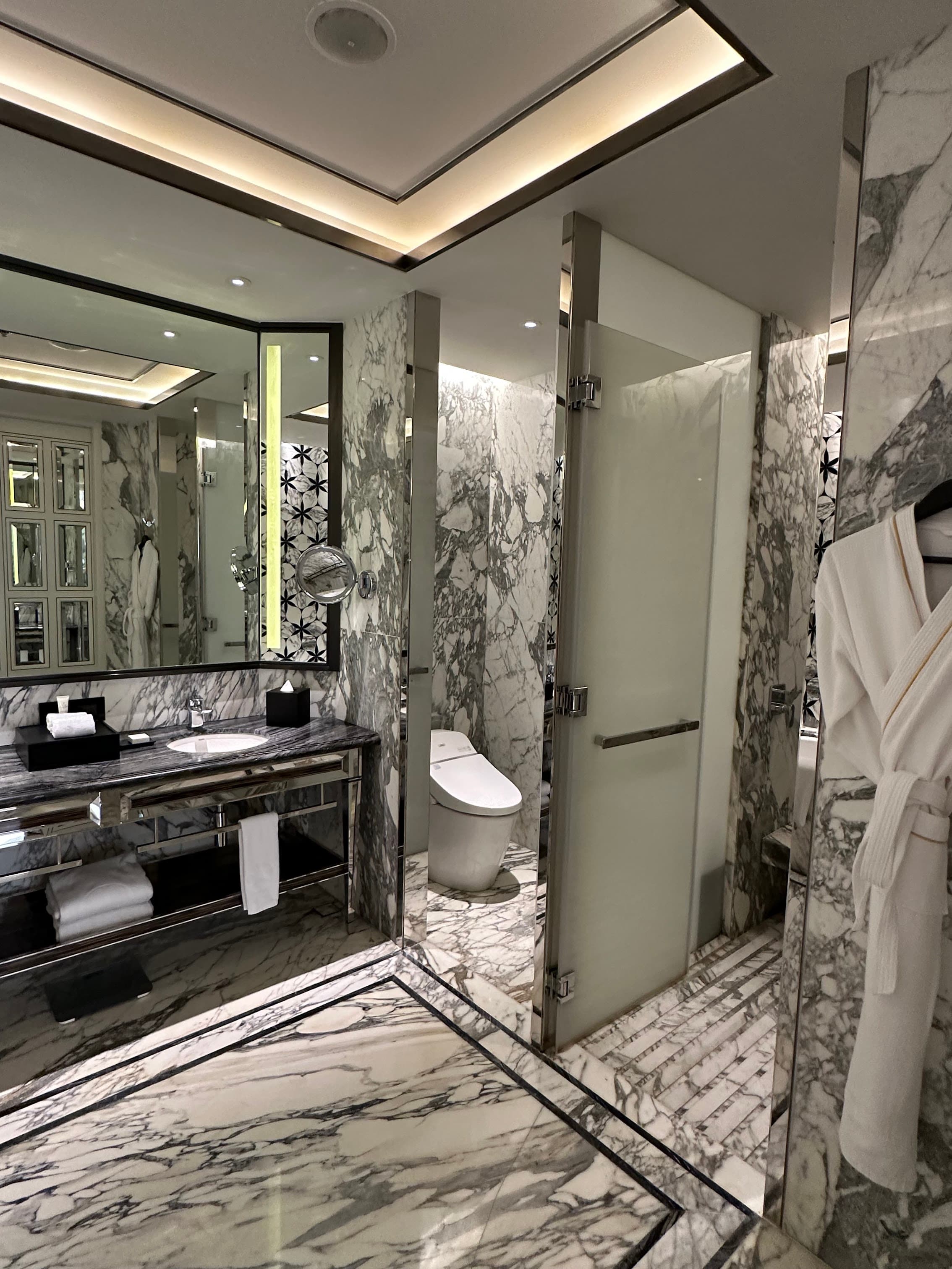 Premier Corner Room