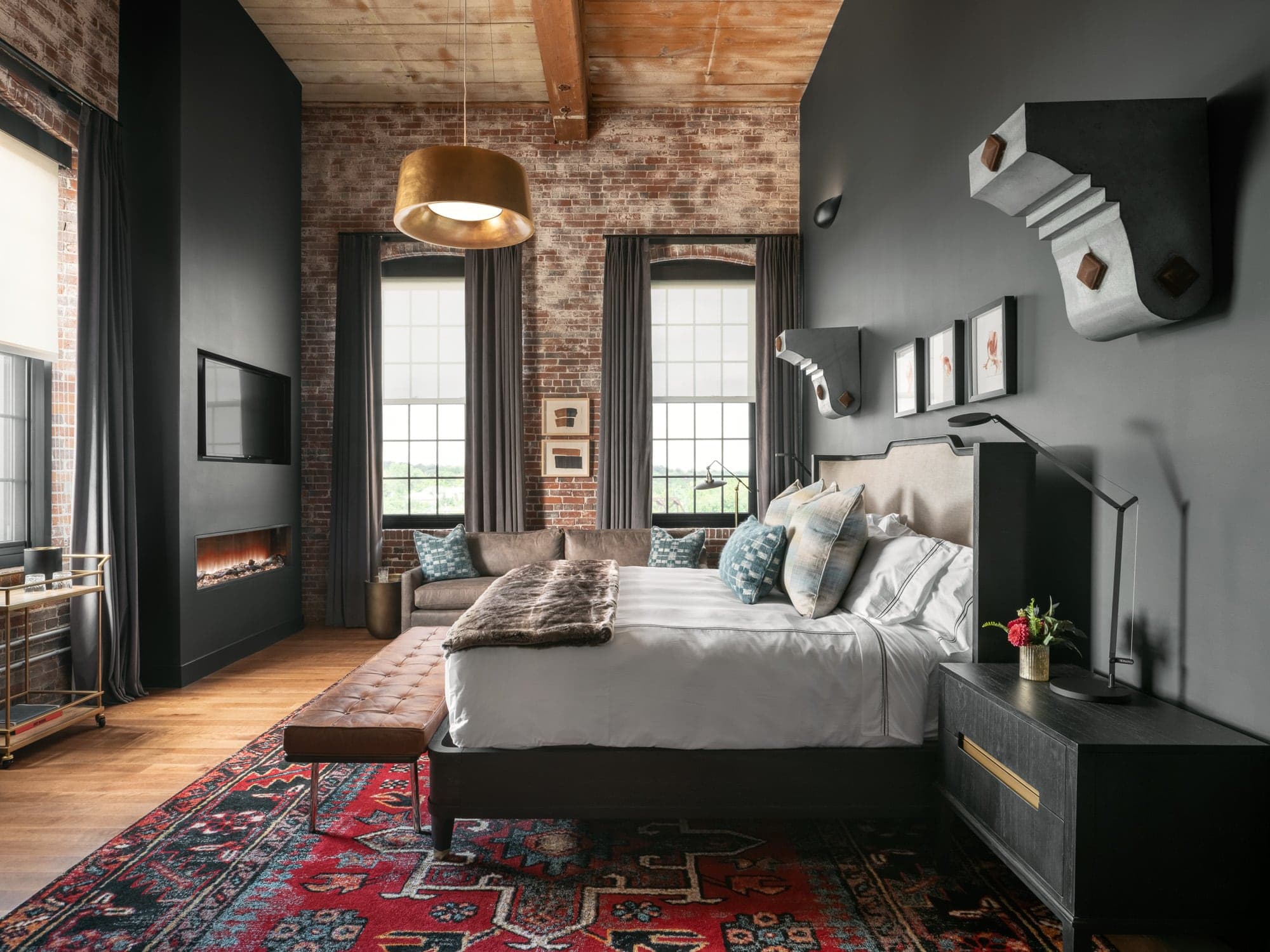 Accessible Deluxe King Room