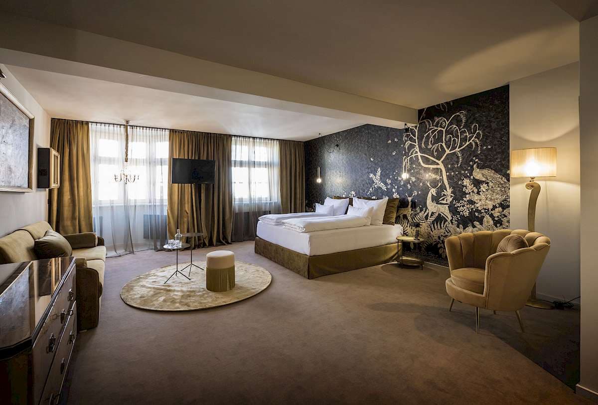 Golden Roof Suite