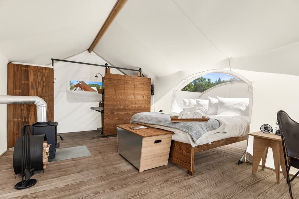 Deluxe Tent