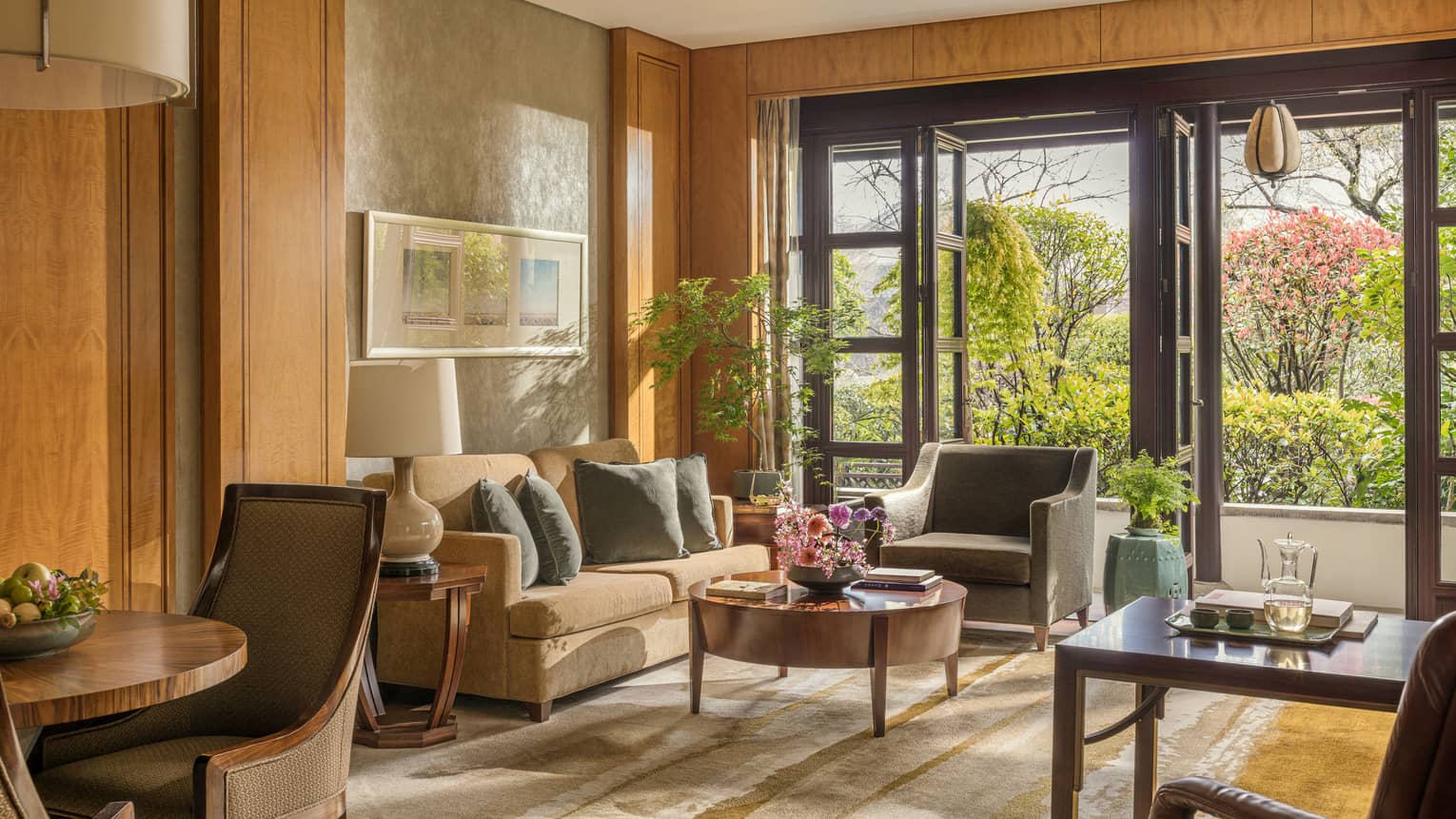 Courtyard Suite