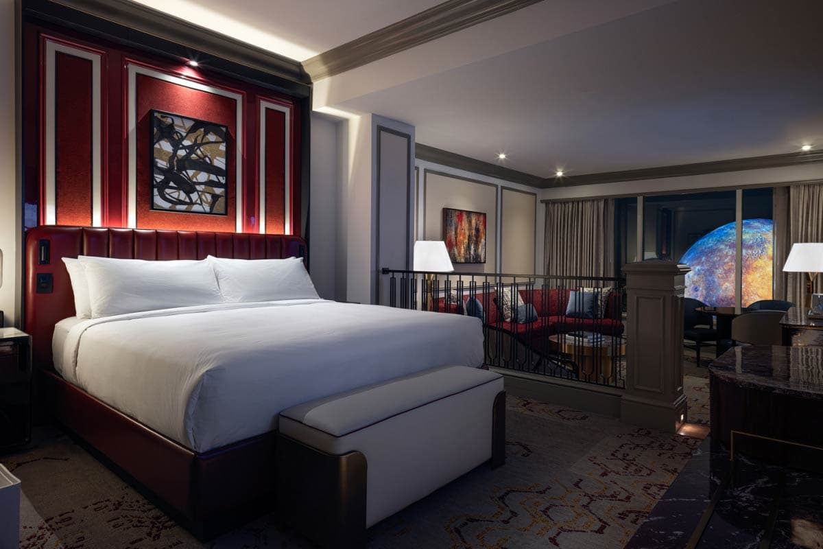Grand King Suite