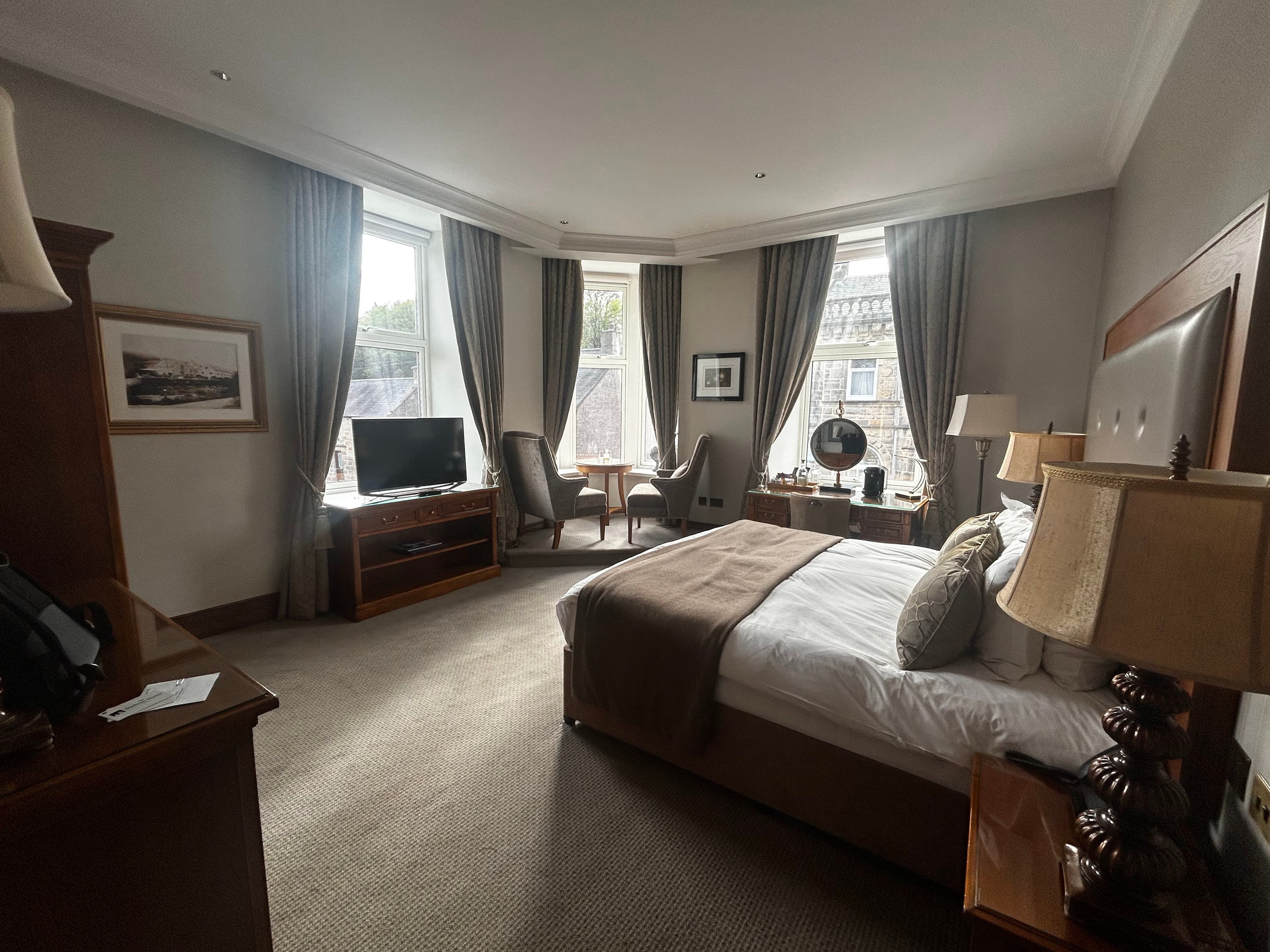 Deluxe King Room