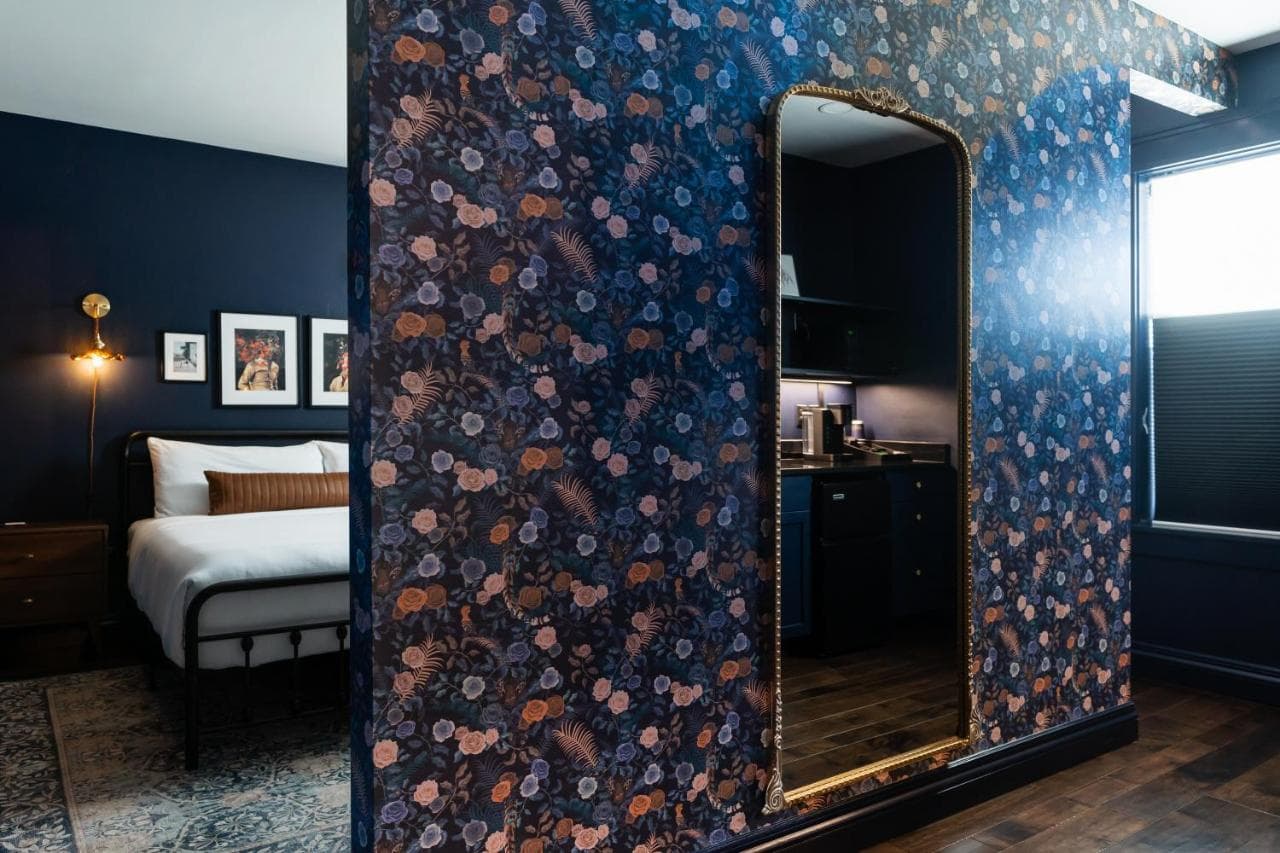 The Hotel Melrose