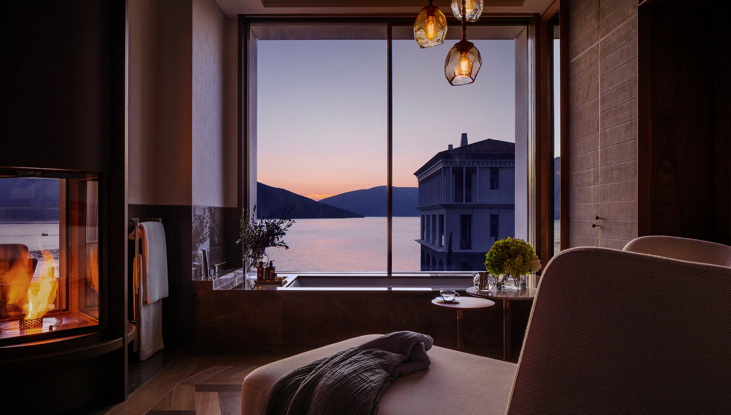 Panoramic Bayview Suite
