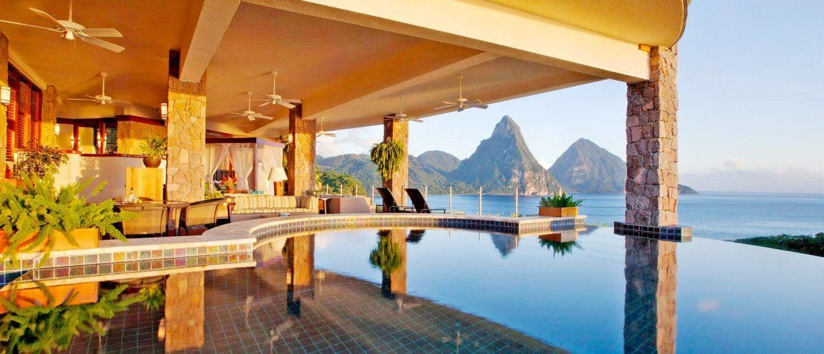 Galaxy Infinity Pool Sanctuary