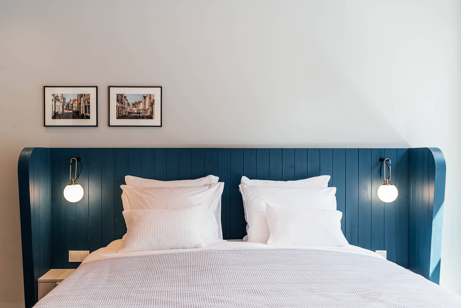 The Utrecht Alleyways — Terrace Room