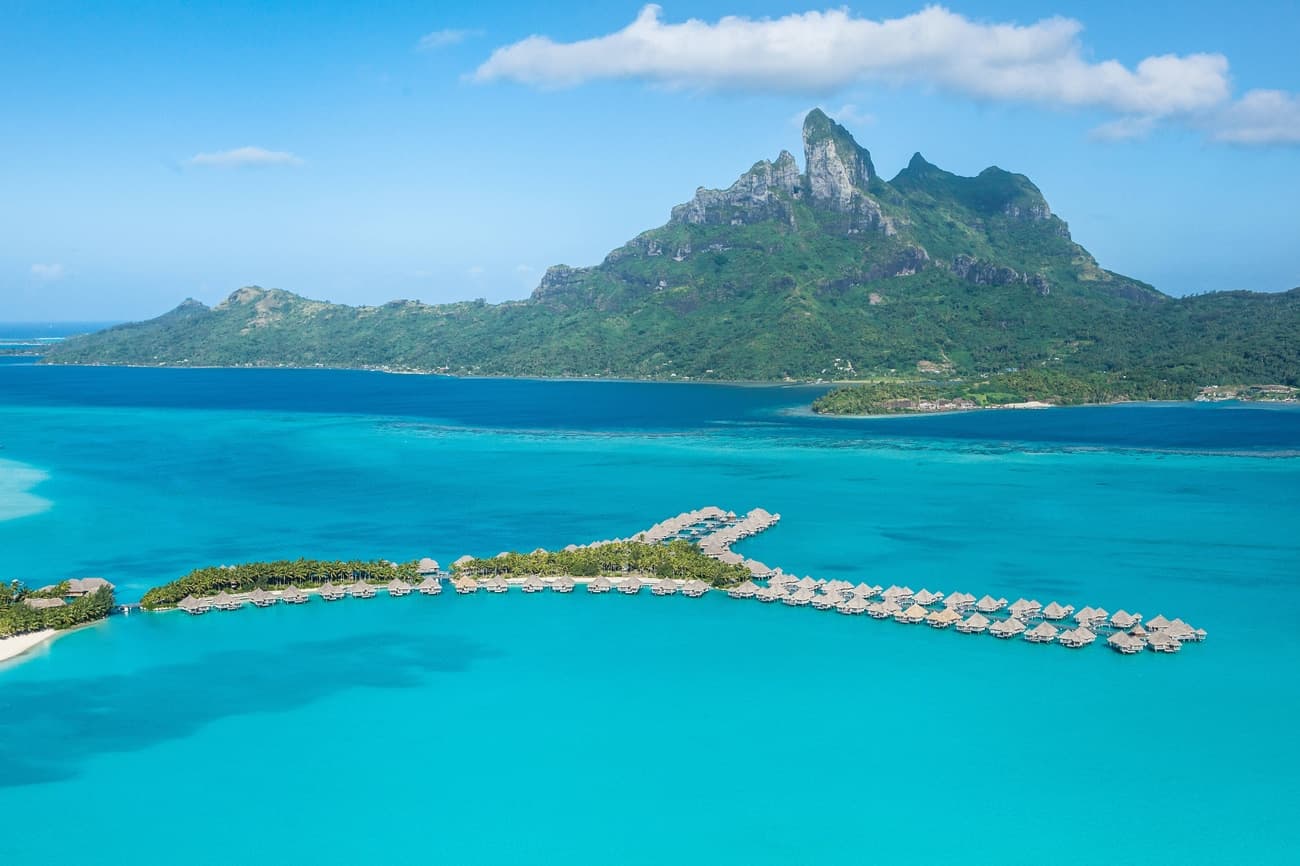 One-Bedroom Overwater Royal Villa