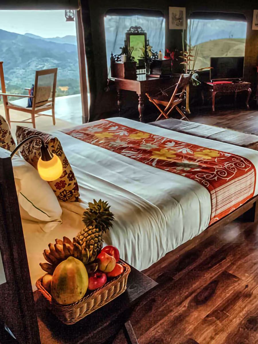Honeymoon Suite