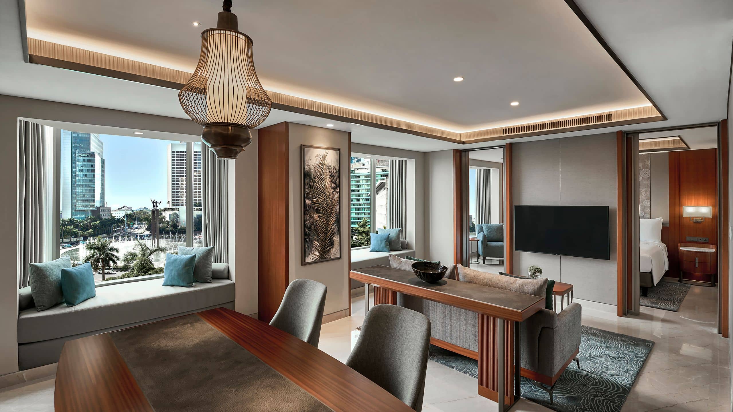 Club Access Room – 1 King Bed