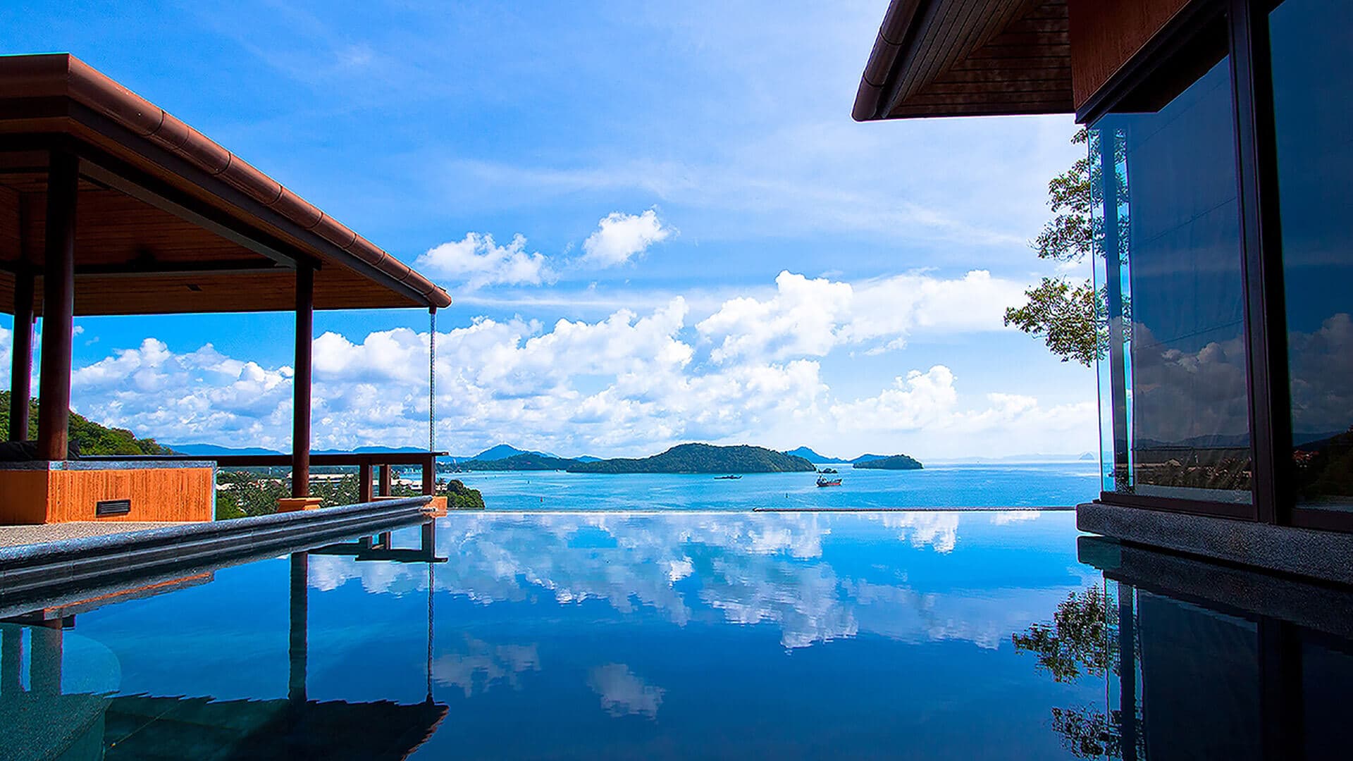1 Bedroom Family Suite Partial Ocean