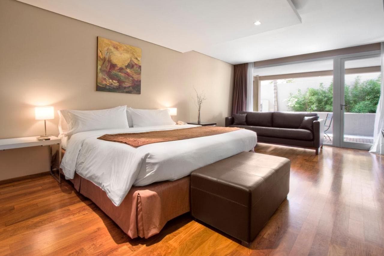 Large Suite