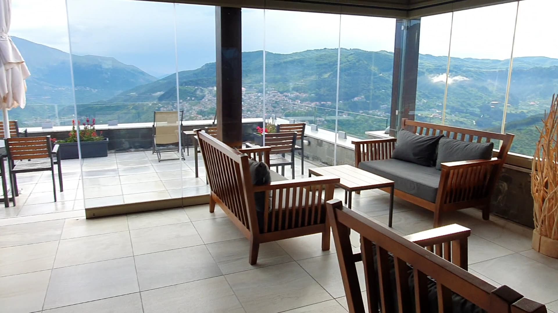Junior Suite with Garden View