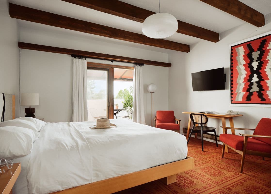Double Queen Room
