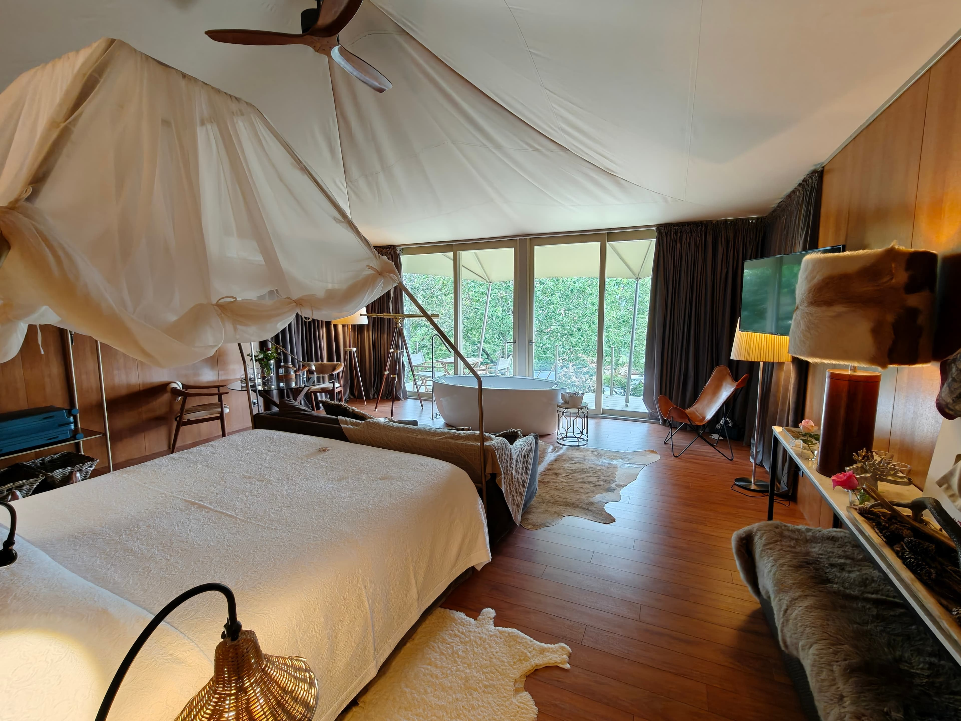 Tent Suite Deluxe