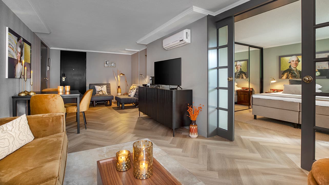 Royale Suite / Family Room