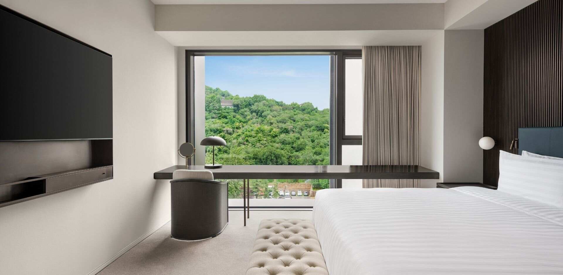 Two Deluxe Rooms Inter-Connecting