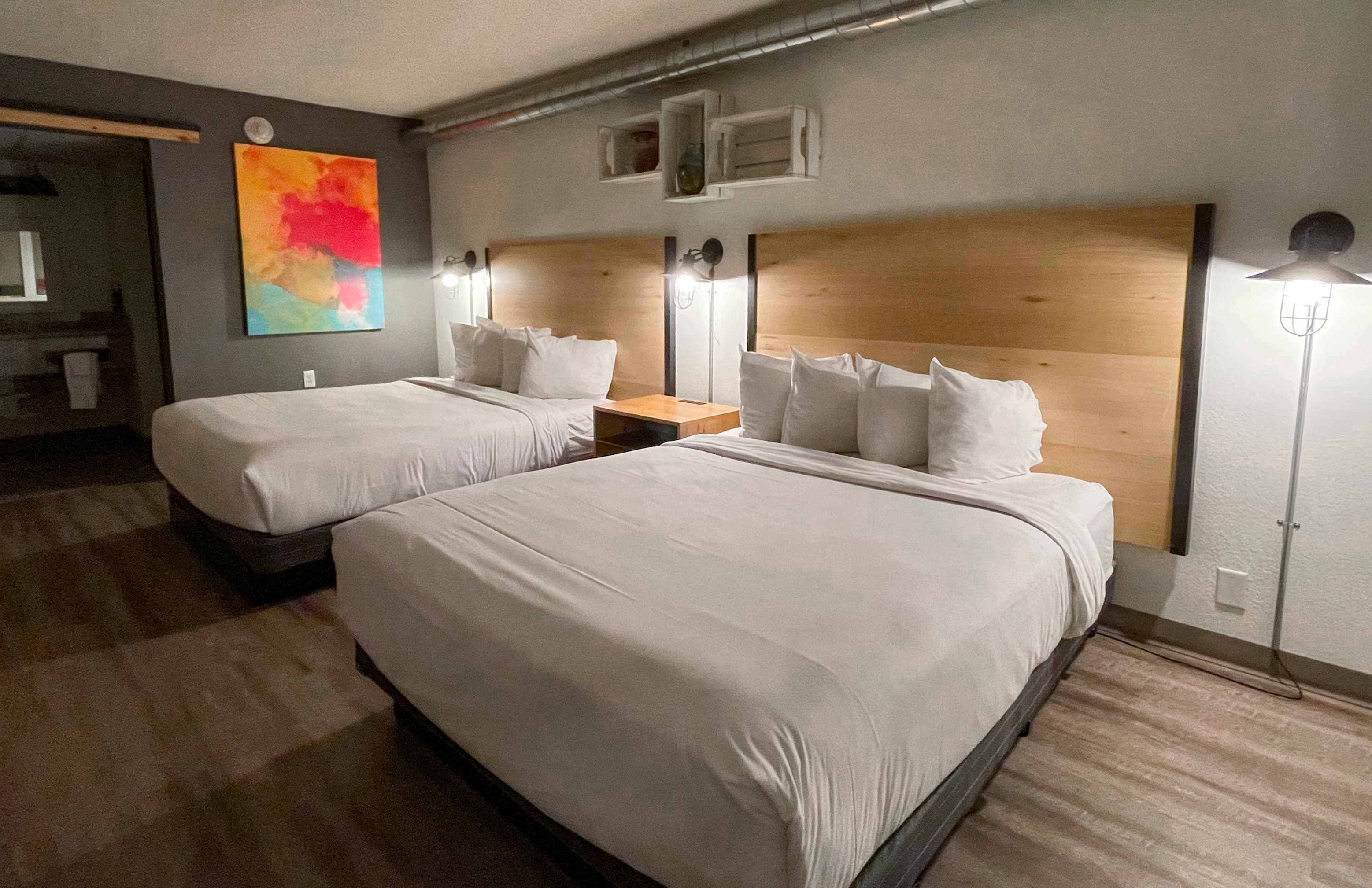Deluxe Peaceful King Interior Room