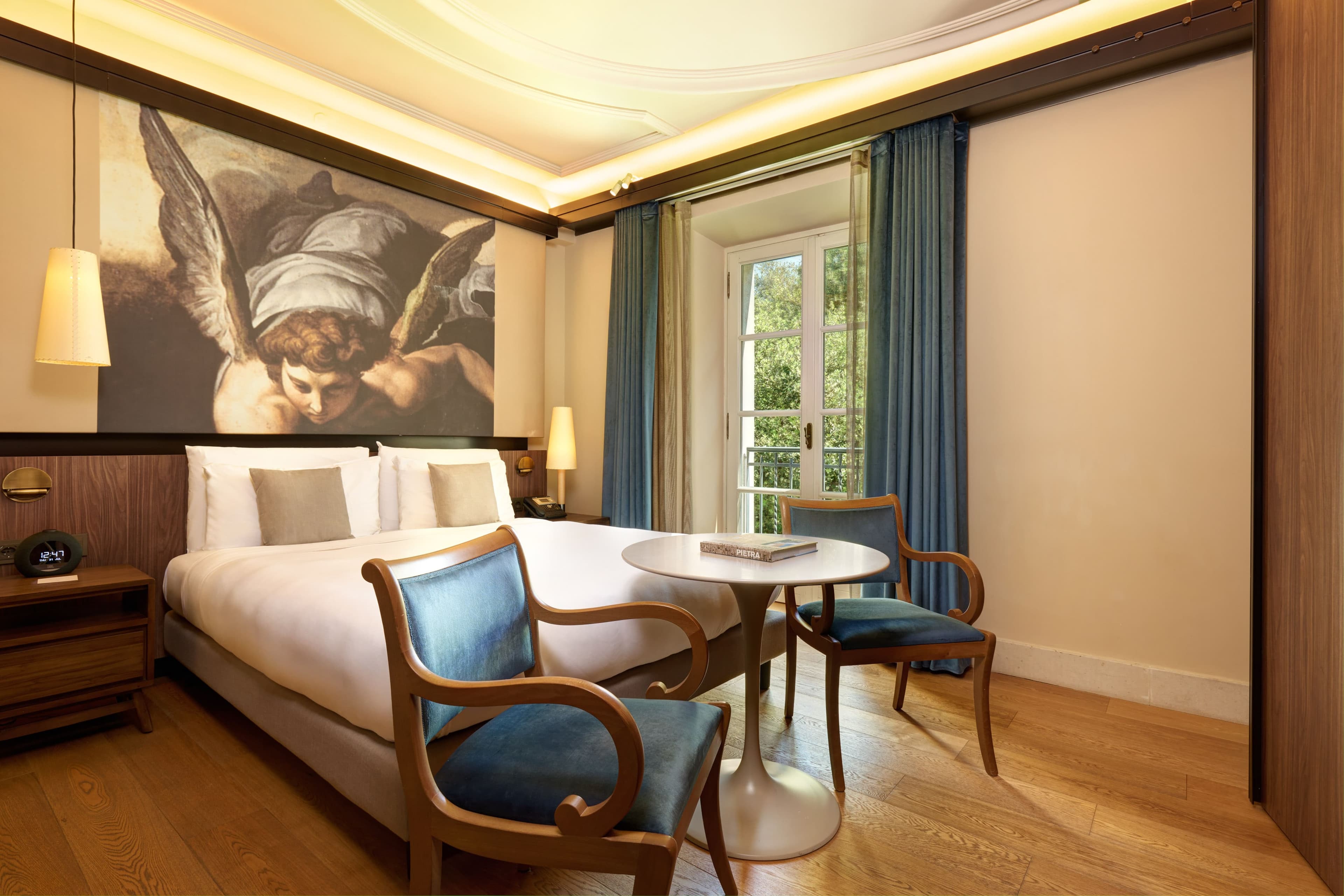 Attic Junior Suite
