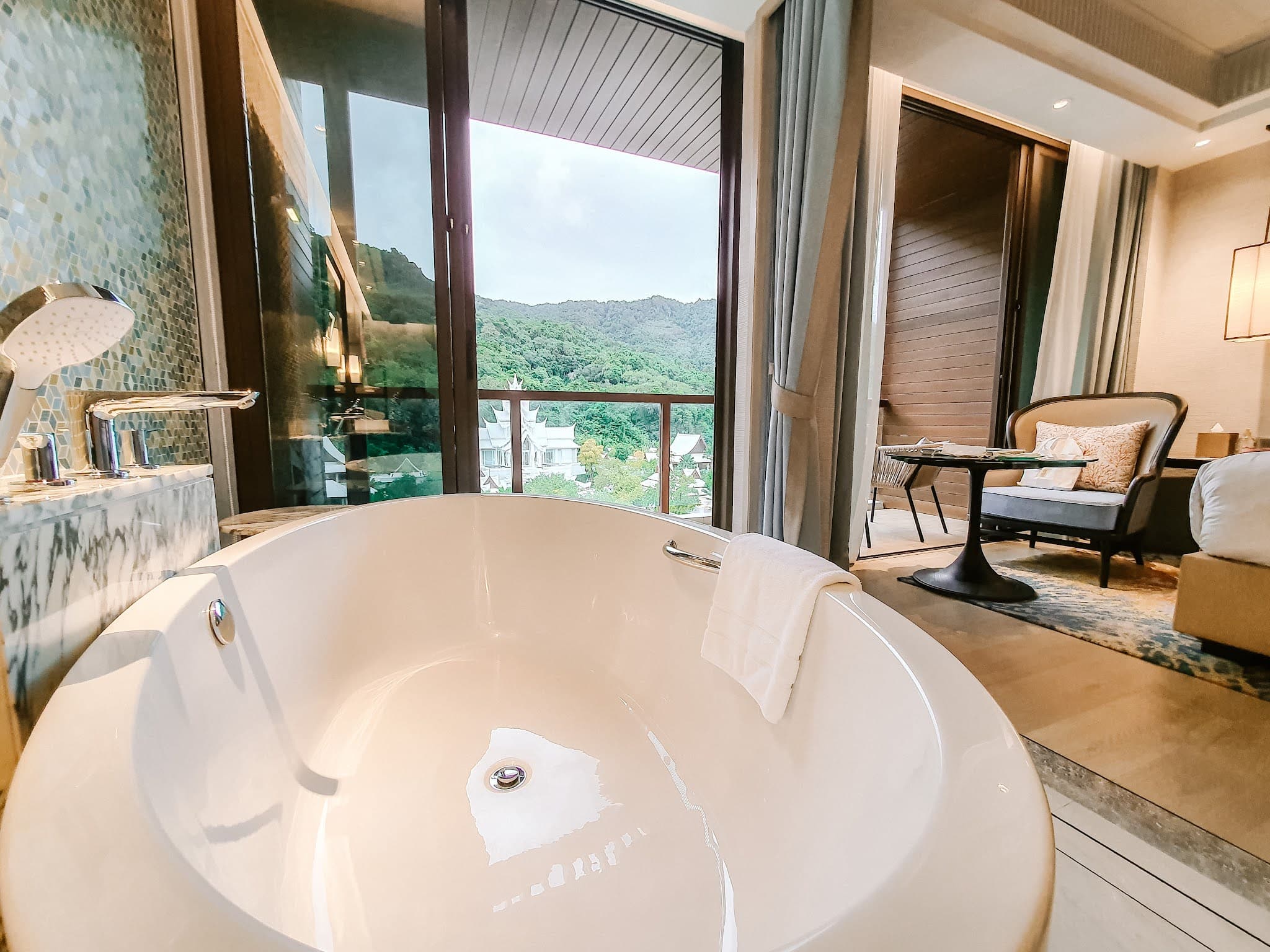Classic Mountain View Room