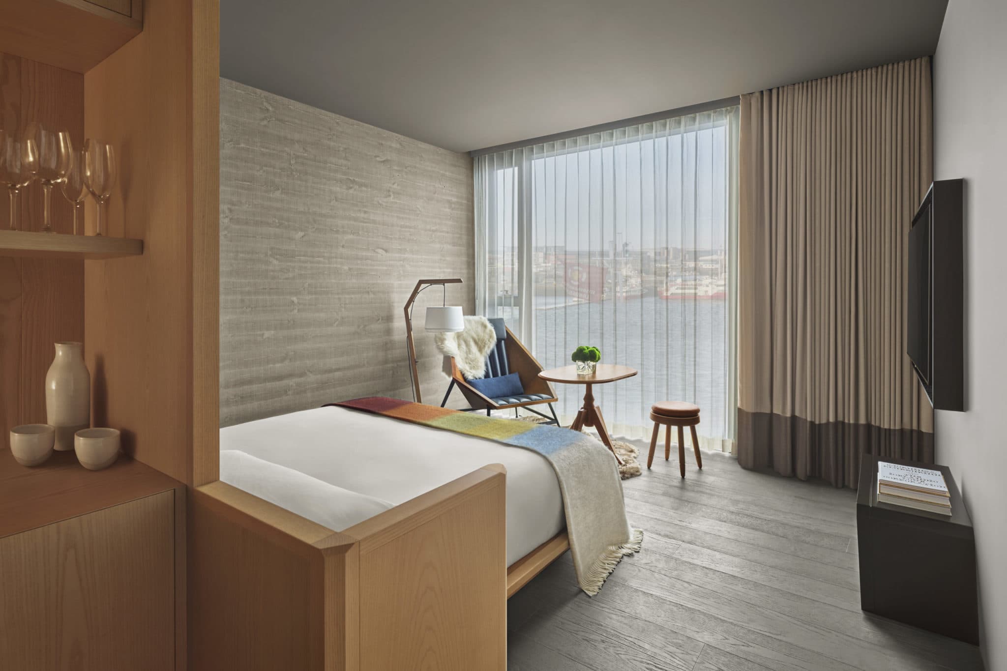 Connecting Family Rooms