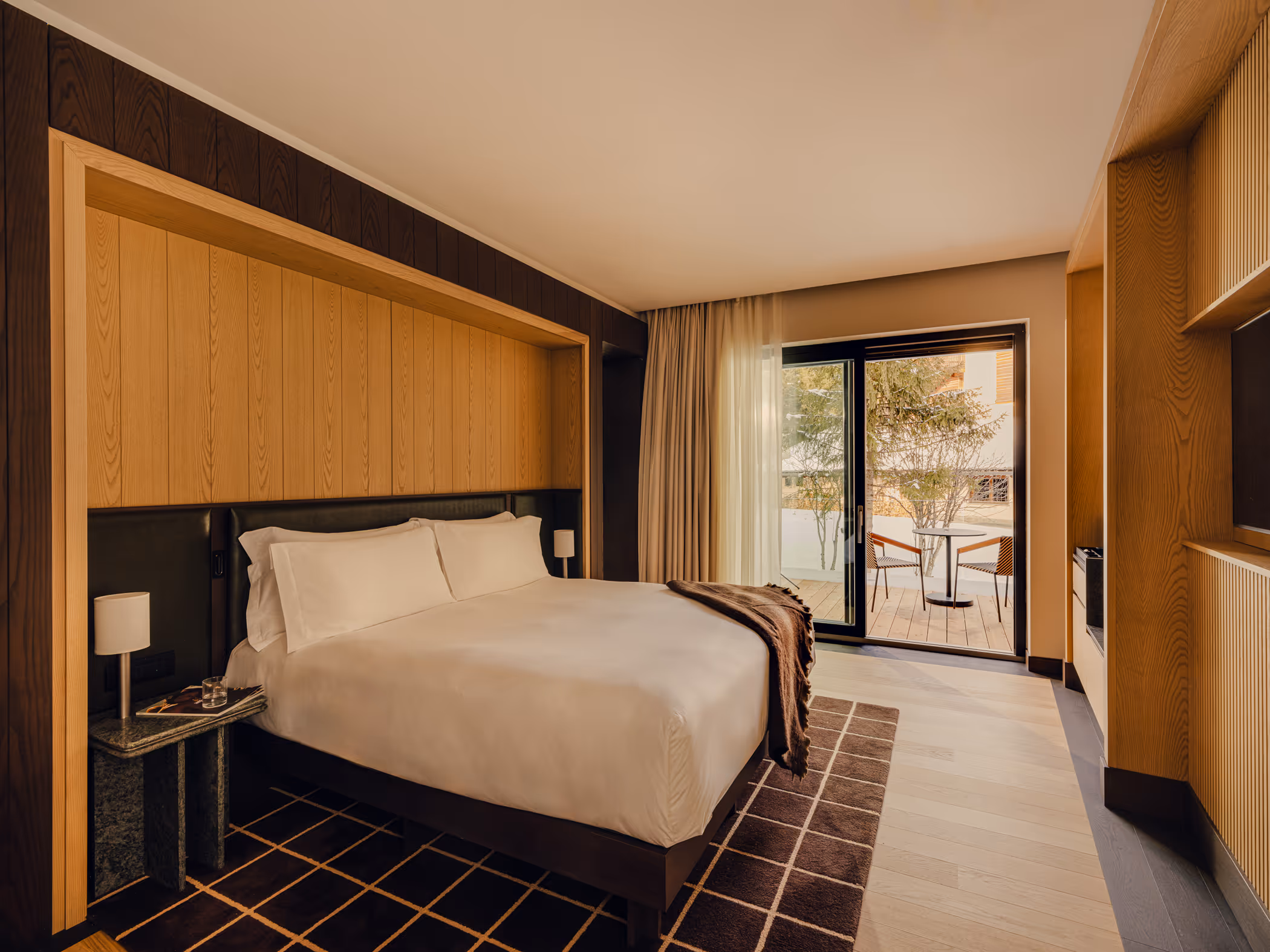 Deluxe Suite