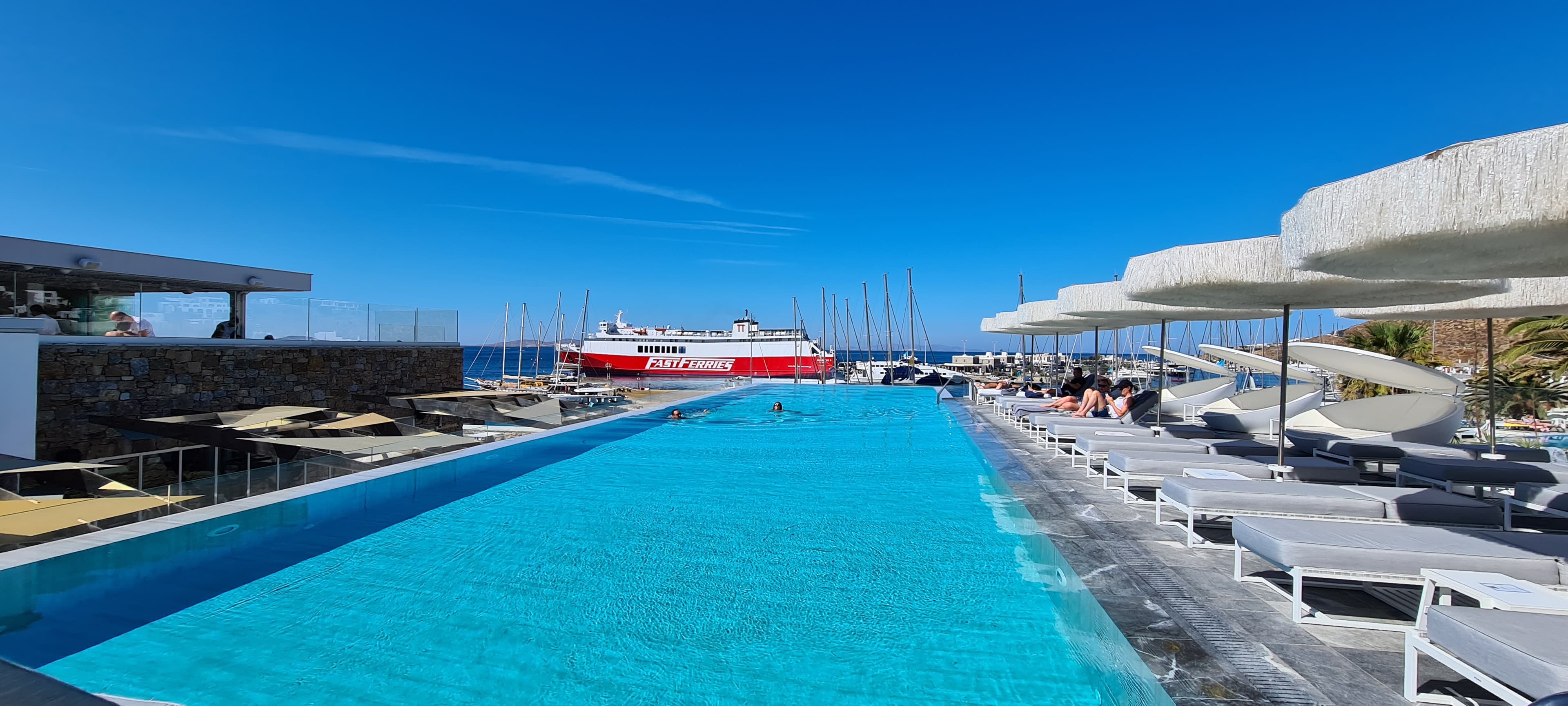 Cosmopolitan 4 Bedroom Pool Maisonette