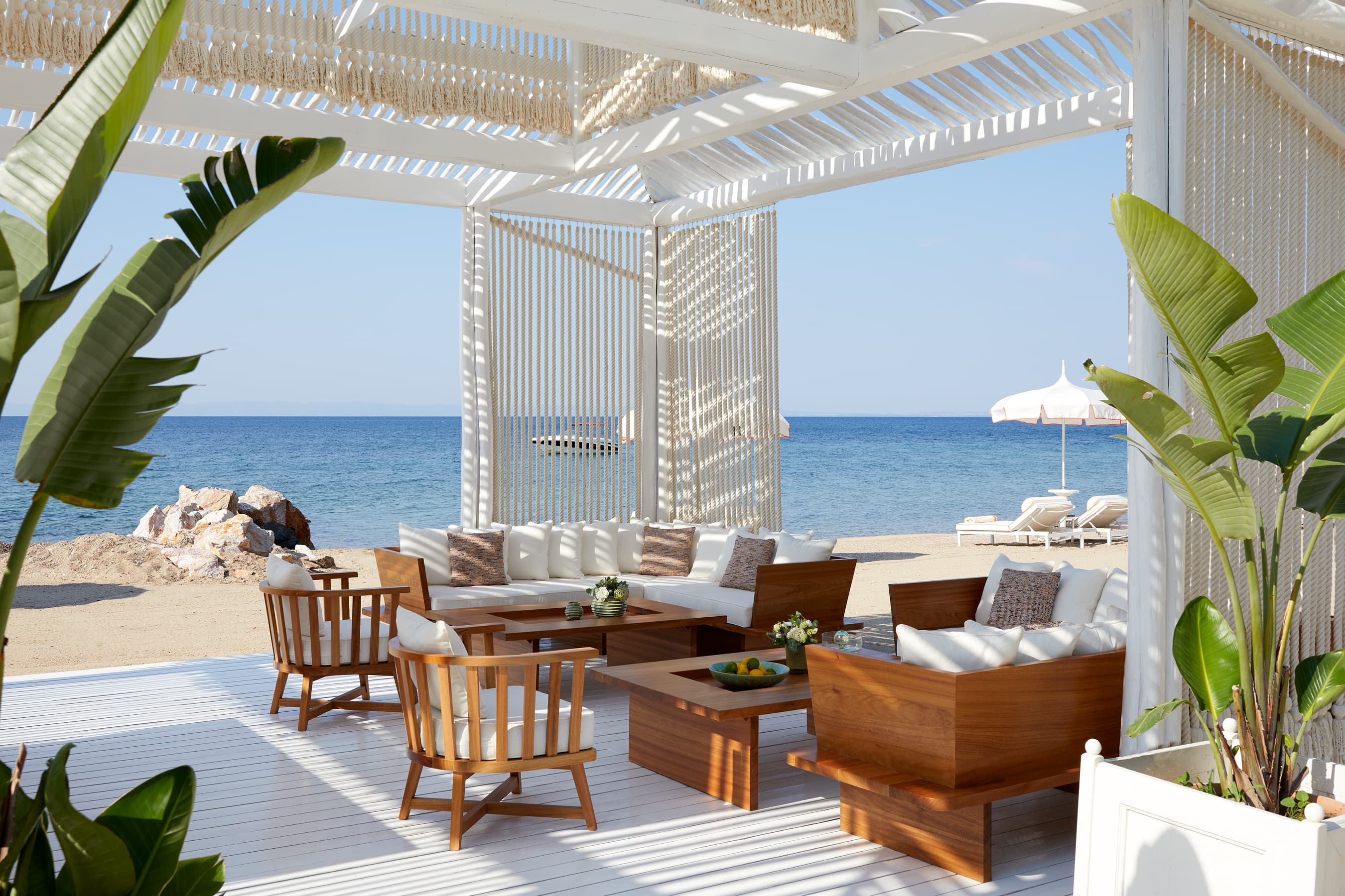 Honeymoon Executive Pool Suite