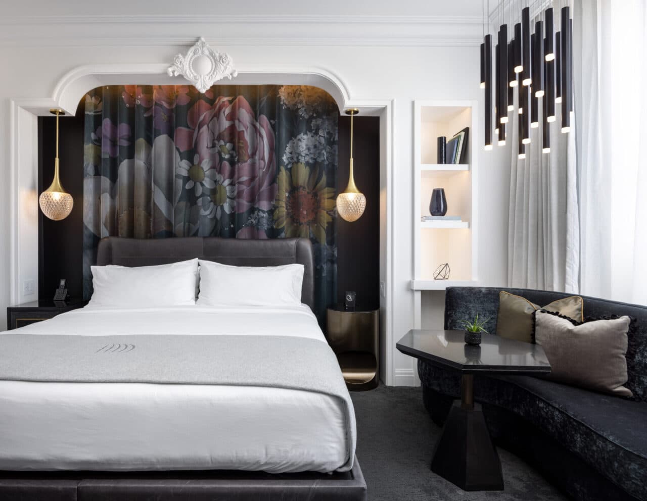 Atrium Junior Suite