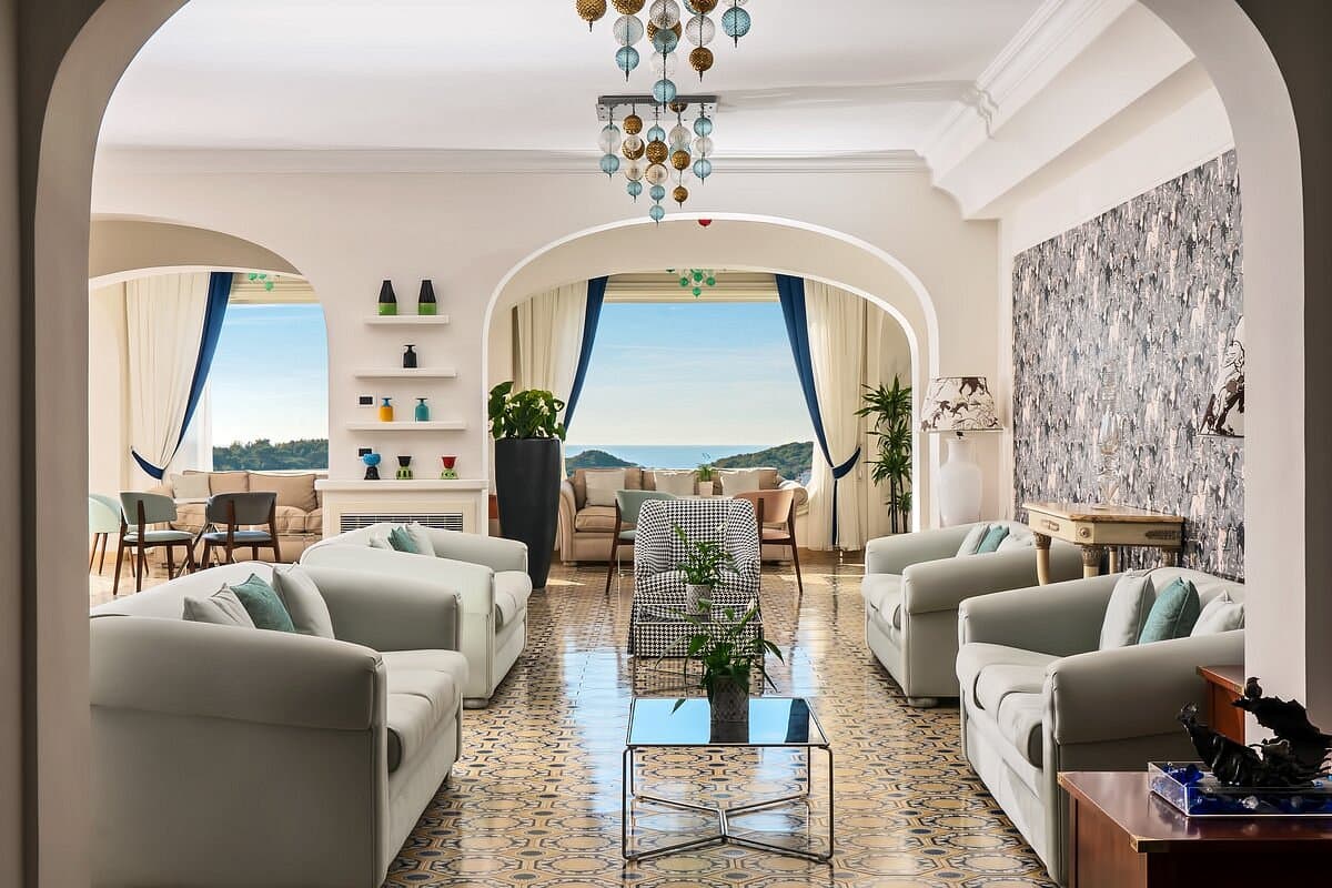 Junior Suite Sea View (Prestige Vesuvio)